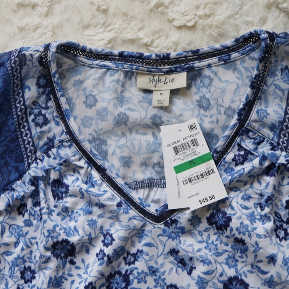 NEW Style & Co Red and Blue Floral Pattern Top PL - Picture 5 of 6